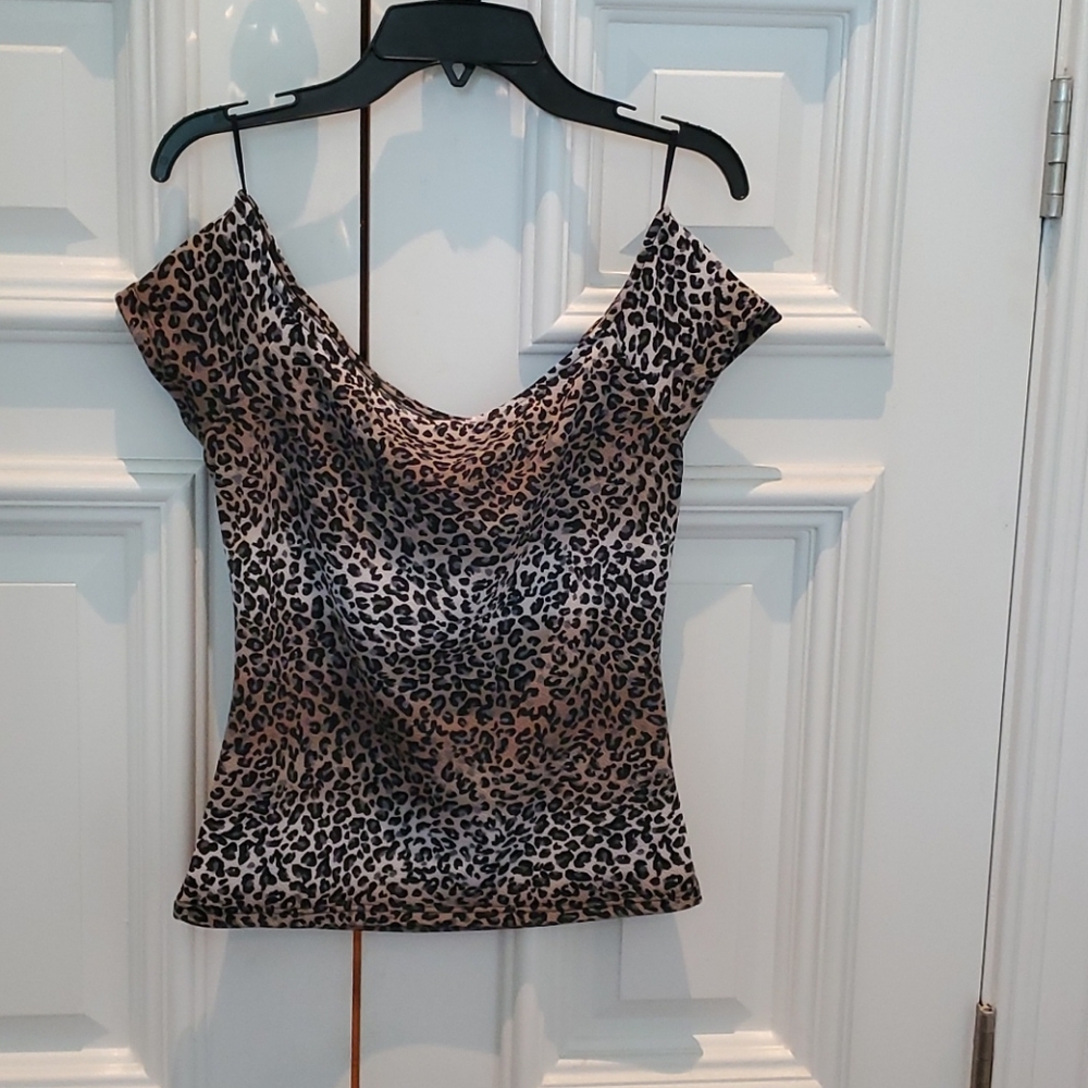 Leopard print Express off the shoulder topXS NWOT